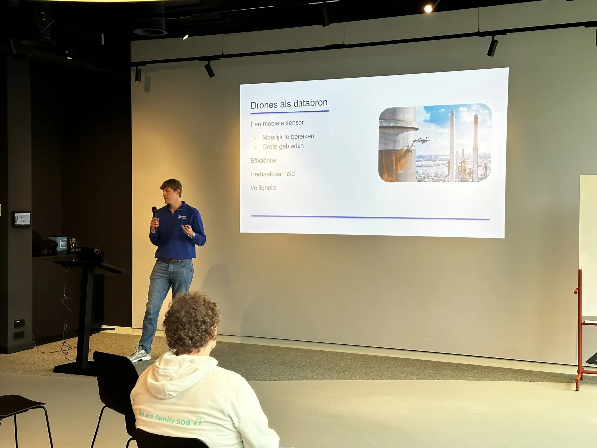 MRR Drones geeft een presentatie over drones als databron